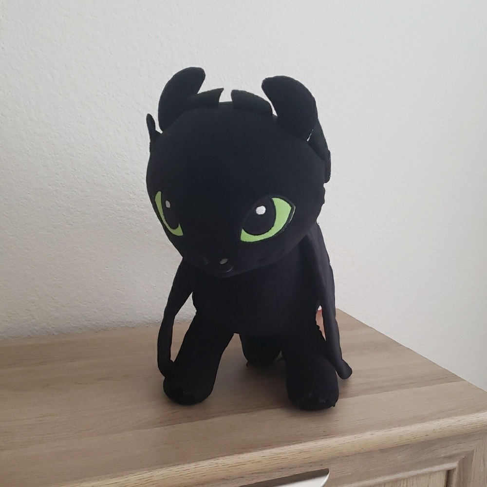 DreamWorks How To Train Your Dragon Toothless Plush Toy